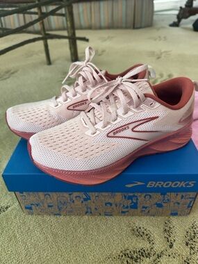 Brooks Levitate 6 - Energize Neutral